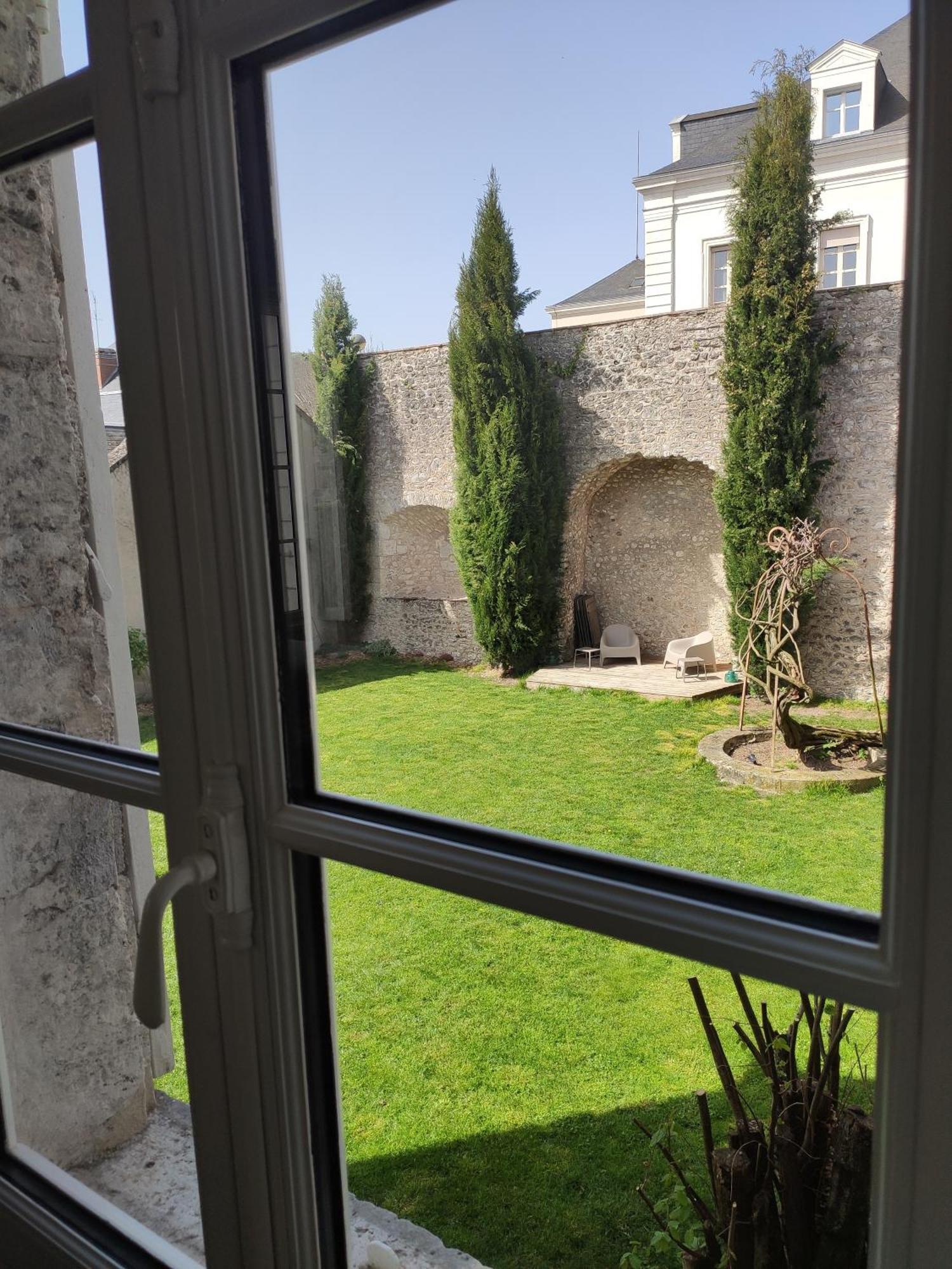 Demeure Des Cordeliers Avec Parking Prive Bed & Breakfast Blois Exterior foto